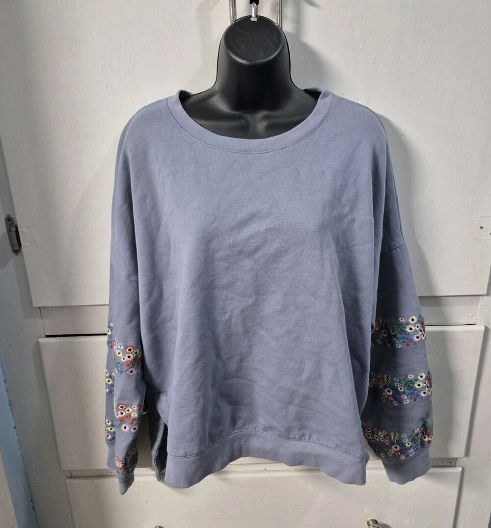 Boden Jasmine Floral Embroidered Sleeve Sweatshirt Blue Pullover Crewneck Sz L
